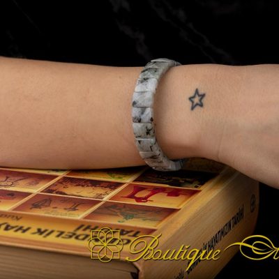 Rectangle Labradorite Elastic Beaded Bracelet - Image 3