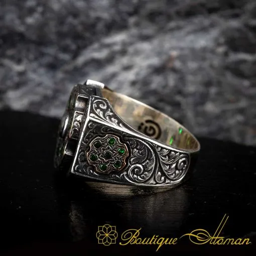 Green Zircon Pieces Hand Engraved Spinner Ring - Image 4