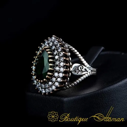 Mahidevran Sultan Emerald Silver Ring - Image 3