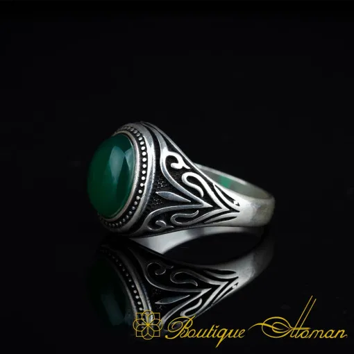Round Green Aqeeq Pinky Ring - Image 4