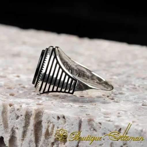 Black Aqeeq Onyx Pinky Finger Ring - Image 3