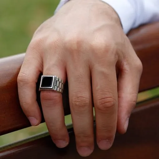Black Square Onyx Silver Men's Ring - Image 2