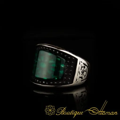 Curved Green Aqeeq Silver Ring - Image 3