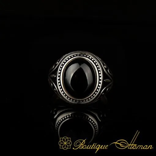 Round Black Aqeeq Onyx Pinky Ring - Image 3