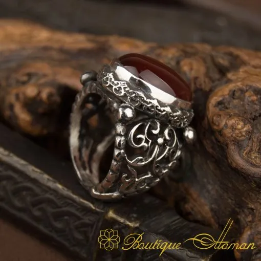 Traditional Hand Made Red Yemeni Aqeeq Silver Ring - Image 4