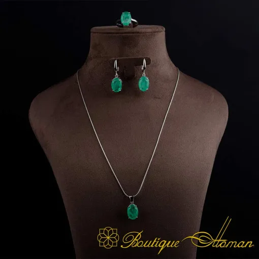 Emerald Classic Silver Jewelry Set