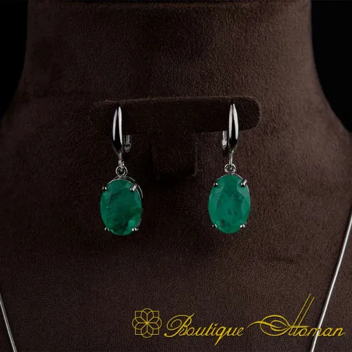 Emerald Classic Silver Jewelry Set