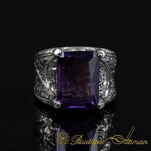 Rectangle Amethyst Zircon Engraved Band Ring - Image 3