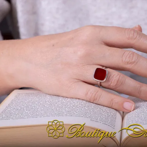 Red Yemeni Aqeeq Square Minimalist Women Ring