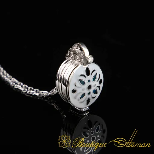 Blossom Motif Seven Blessed Verses Silver Necklace