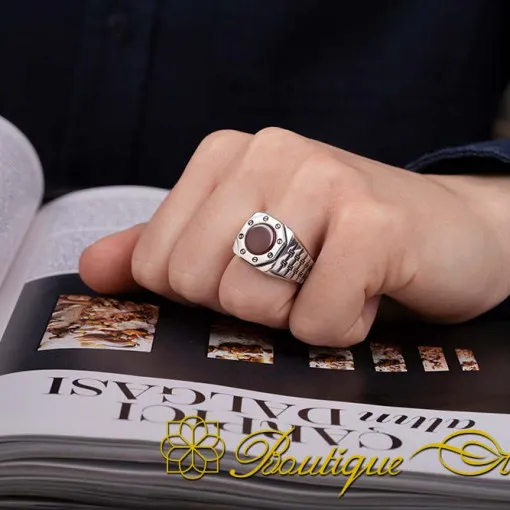 Octagon Style Red Aqeeq Silver Ring