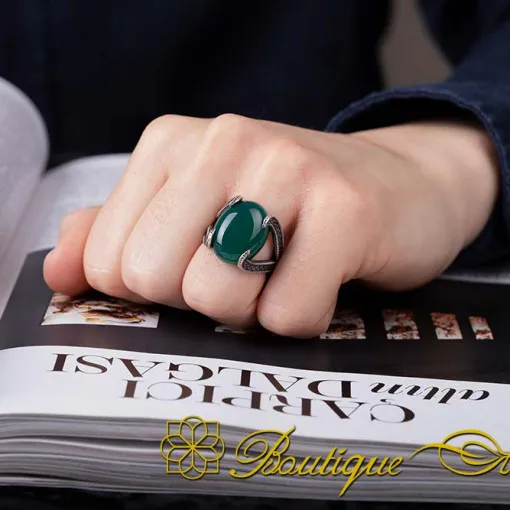 Serpent Elegance Green Aqeeq Oxidized Silver Ring