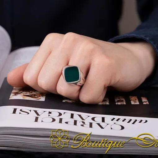 Rhombus Green Aqeeq Silver Ring