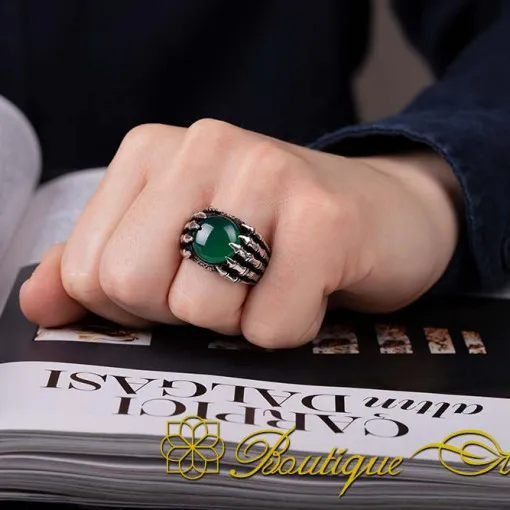 Claw Style Green Aqeeq Oxidized Silver Ring