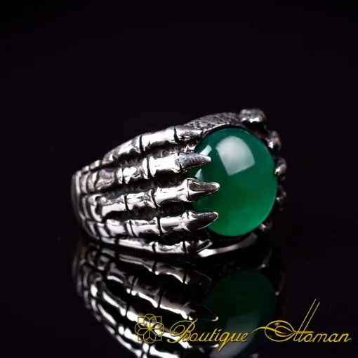 Claw Style Green Aqeeq Oxidized Silver Ring