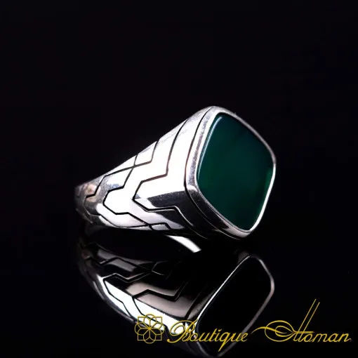 Rhombus Green Aqeeq Silver Ring