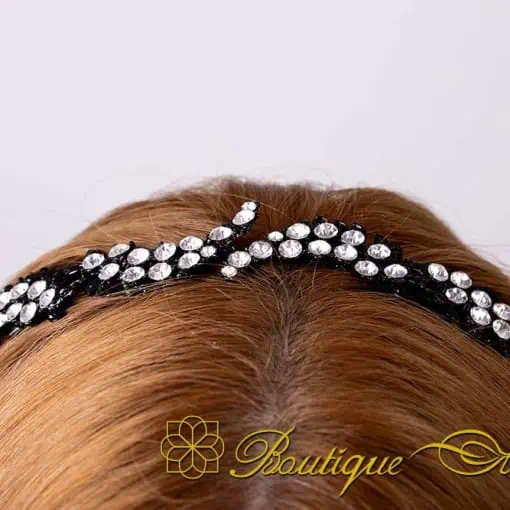 Sultana White Zircon Detailed Black Silver Hair Comb No:4