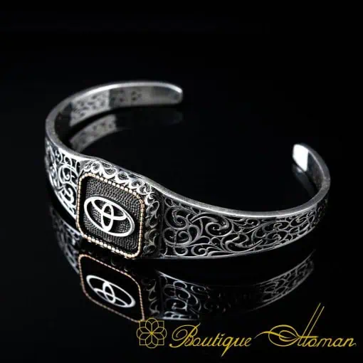 Car Logo Square Bracelet & Pendant Set for Toyota Owners