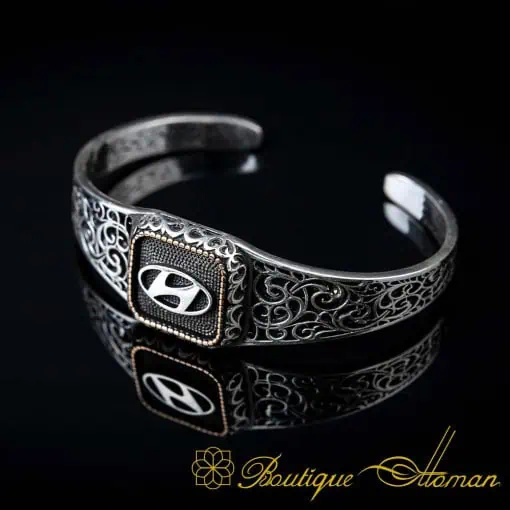 Car Logo Square Bracelet & Pendant Set for Hyundai Owners
