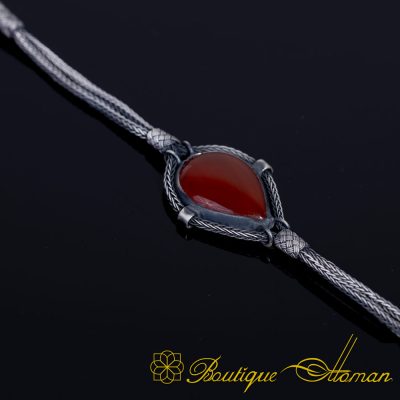 Red Yemeni Aqeeq Kazaz Hand Knitted Bracelet